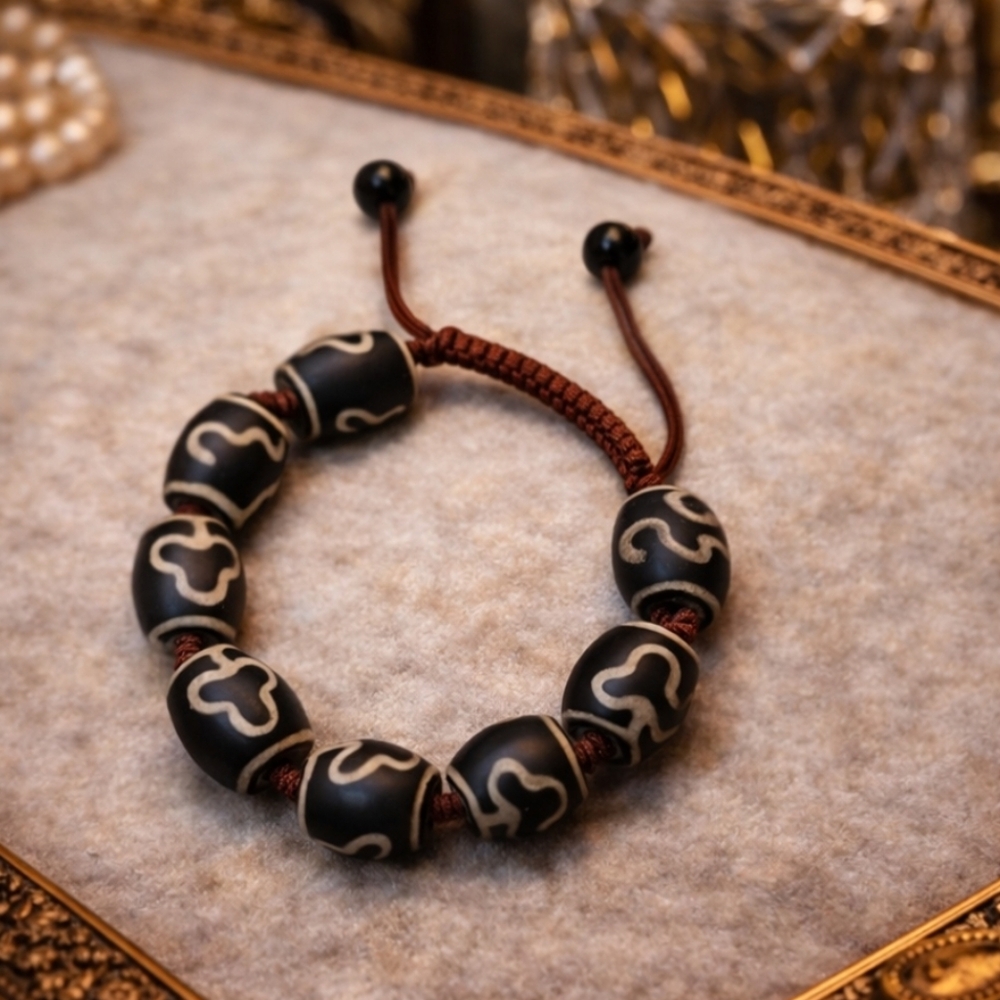 VINTAGE TIBETAN DZI BEAD BRACELET ETCHED AGATE ADJUSTABLE CORD